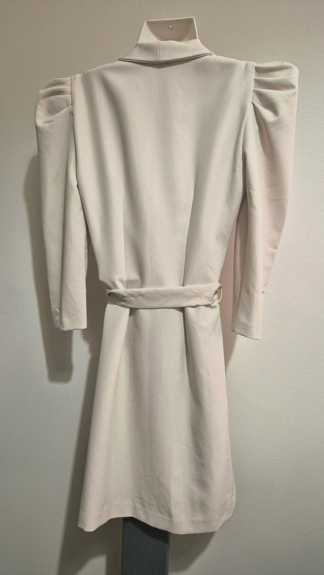 PDK beige jurkjasje met riem – photo 2